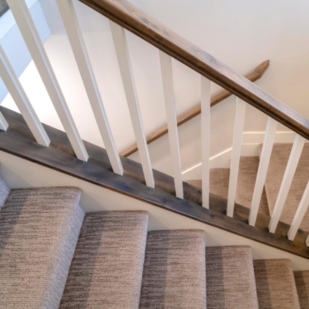 Quels matériaux choisir pour votre escalier métallique personnalisé ?